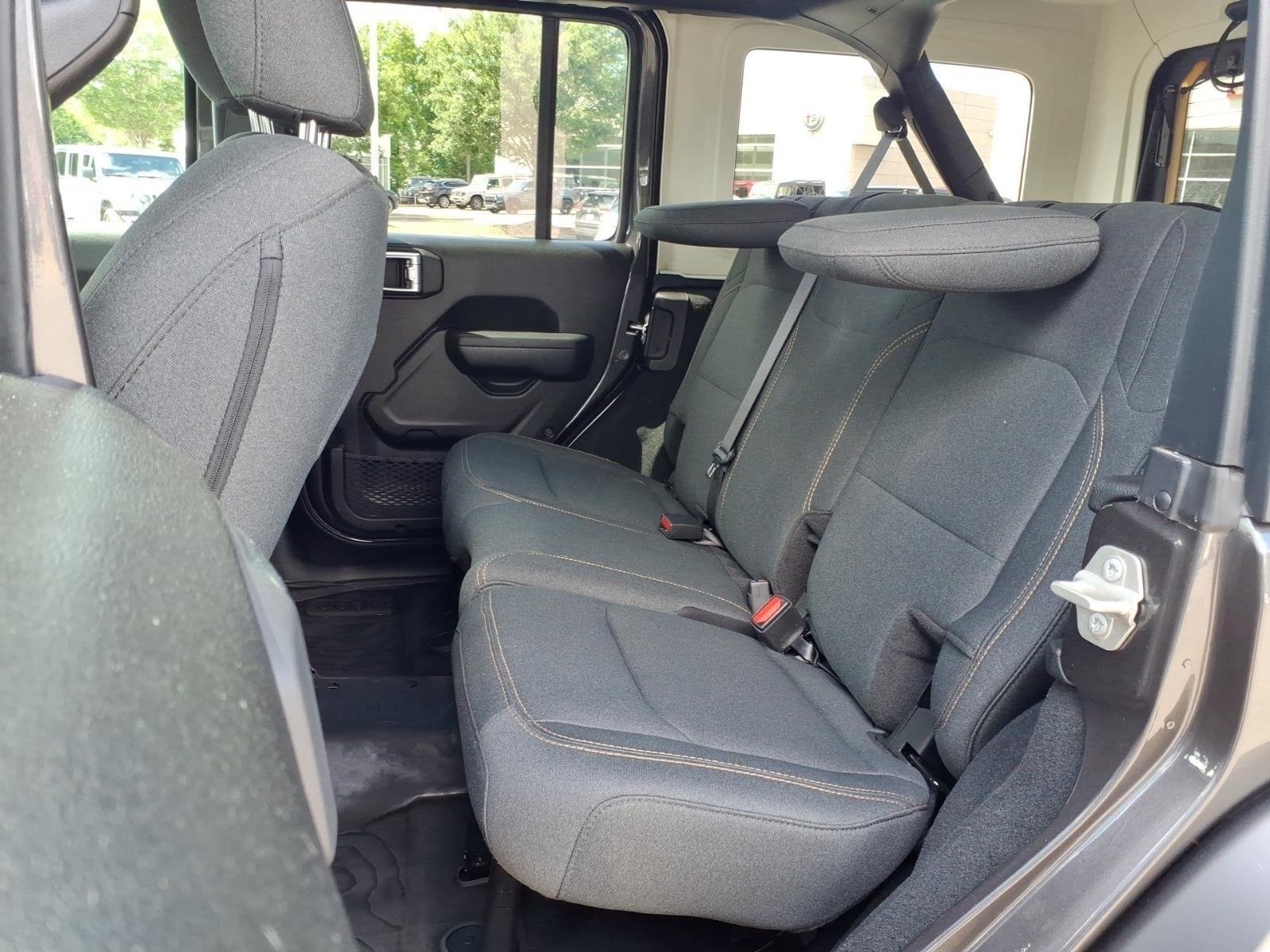 Used 2024 Granite Crystal Metallic Clearcoat Jeep Sport S image 20