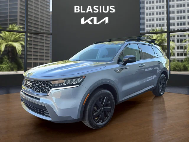 Used 2023 Silver Kia X-Line S image 1