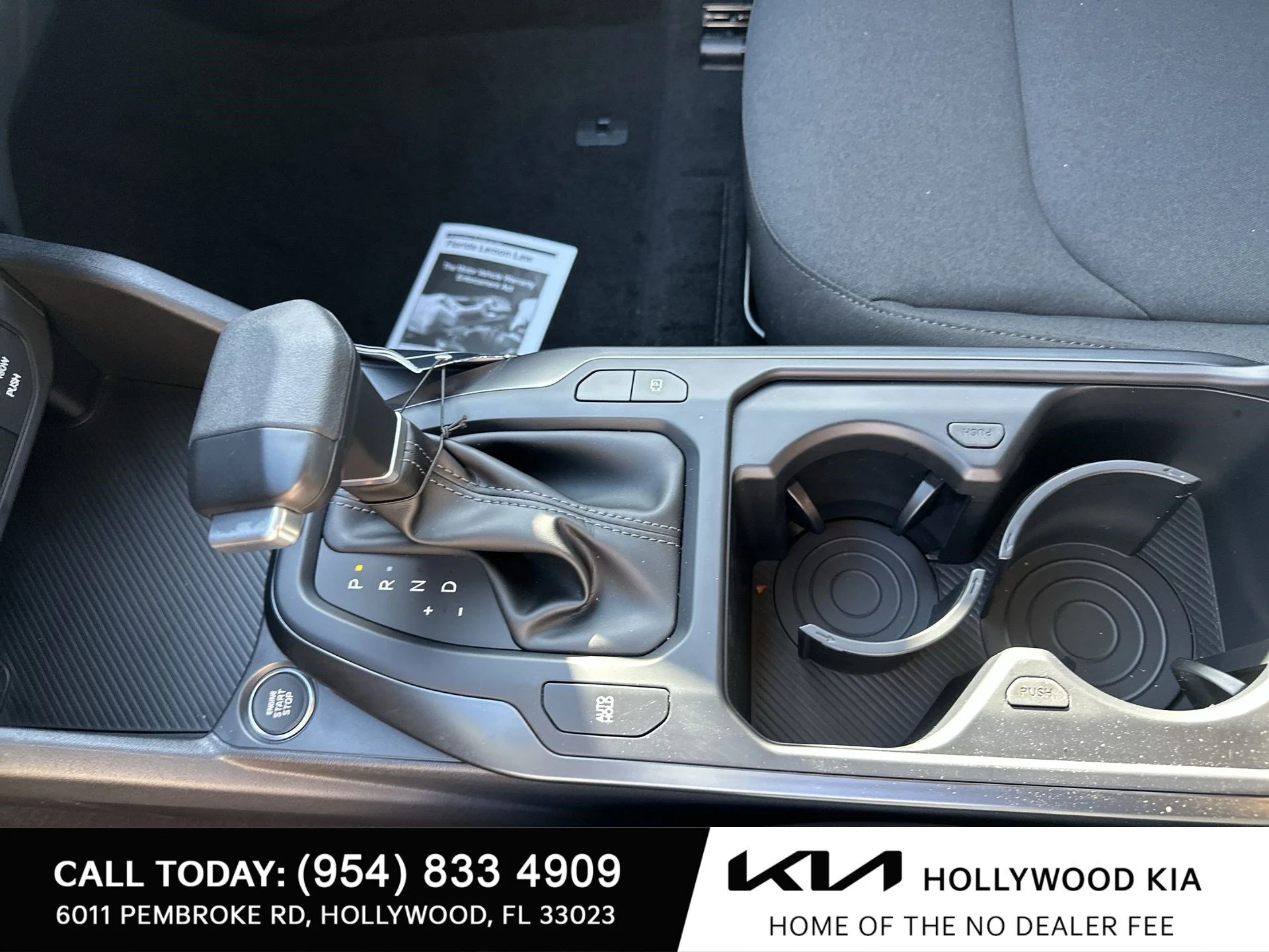 New 2026 Snow White Pearl Kia LXS image 22