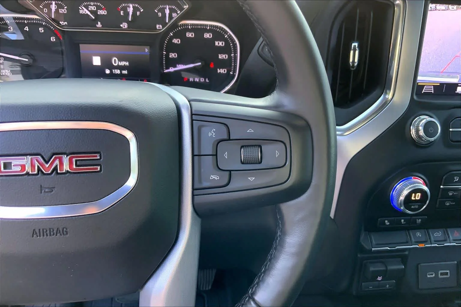 Used 2019 White Frost Tricoat GMC SLT image 22