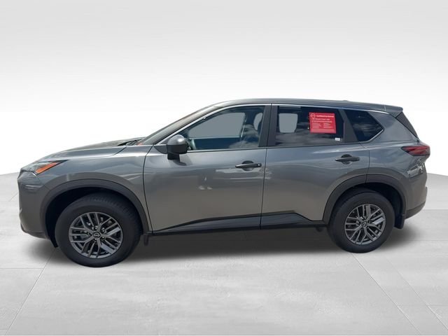 Used 2026 Gray Nissan S image 6