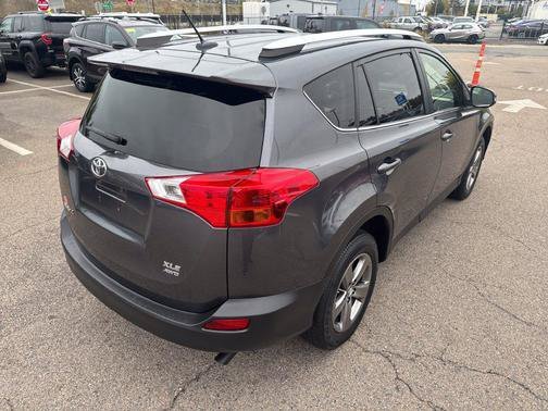 Used 2015 Gray Toyota XLE image 8