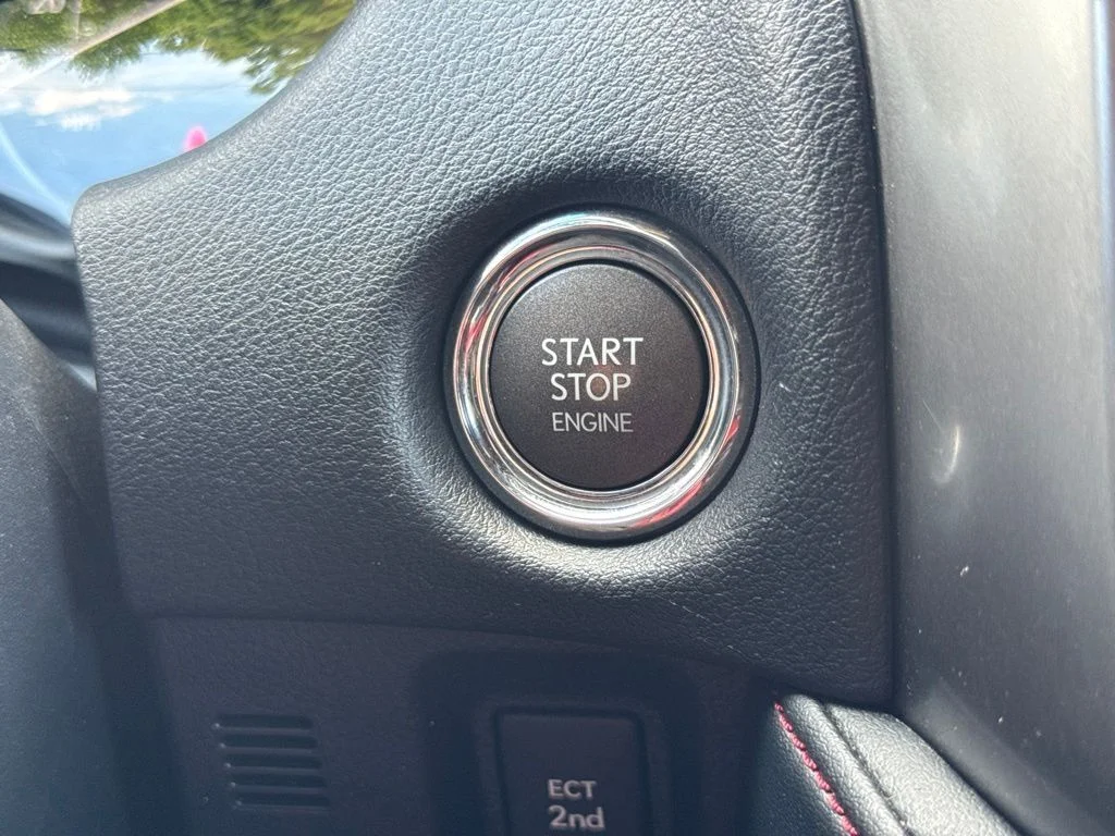 Used 2022 Black Lexus 460 image 15