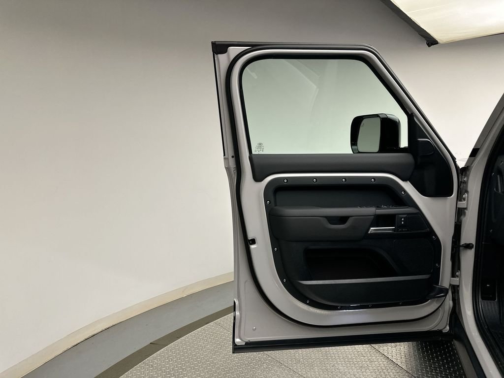 New 2026 Borasco Grey LAND ROVER S image 17