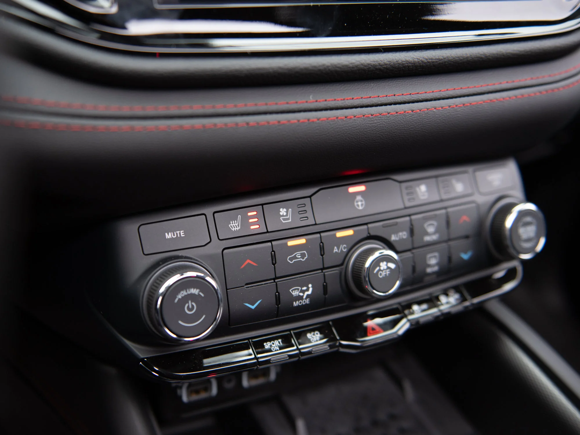 New 2026 Grey Dodge GT HEMI V8 Plus* AWD, Sunroof, Ventilated/Heated Leather, Remote Start image 21