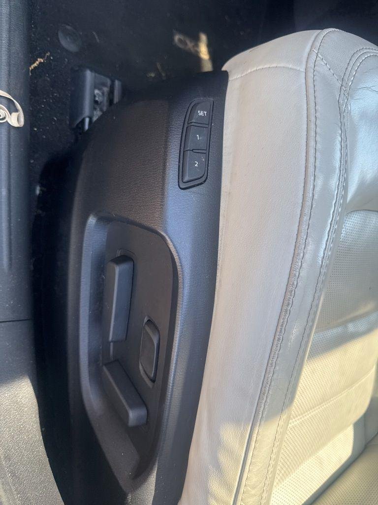 Used 2021 Jet Black Mazda Grand Touring image 9