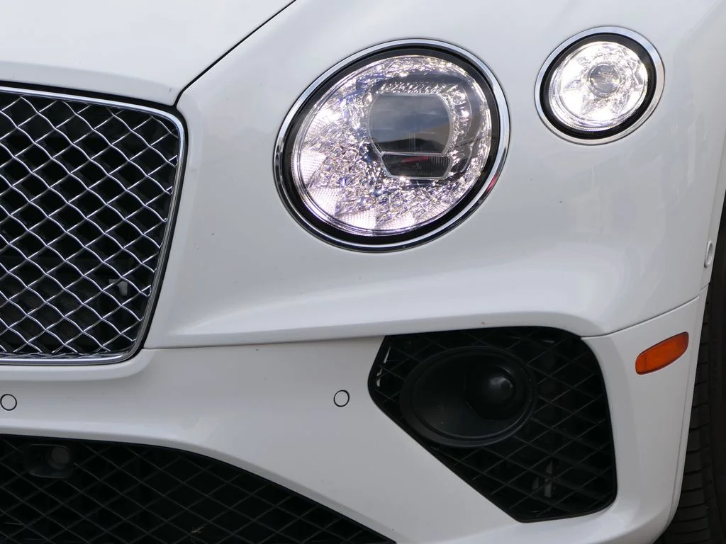 Used 2023 WHITE Bentley GT V8 image 7