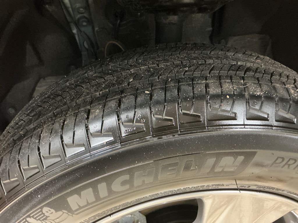 Certified Used 2025  Toyota XLE image 11