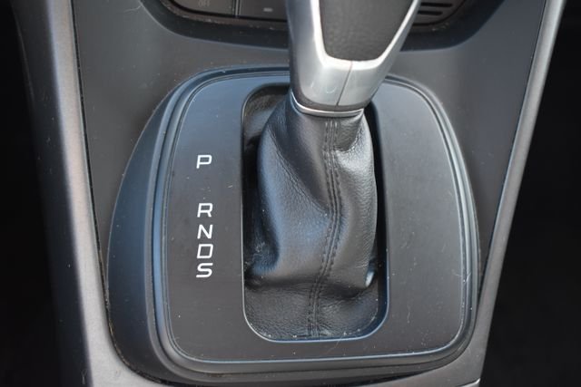 Used 2013 Blue Ford S image 28
