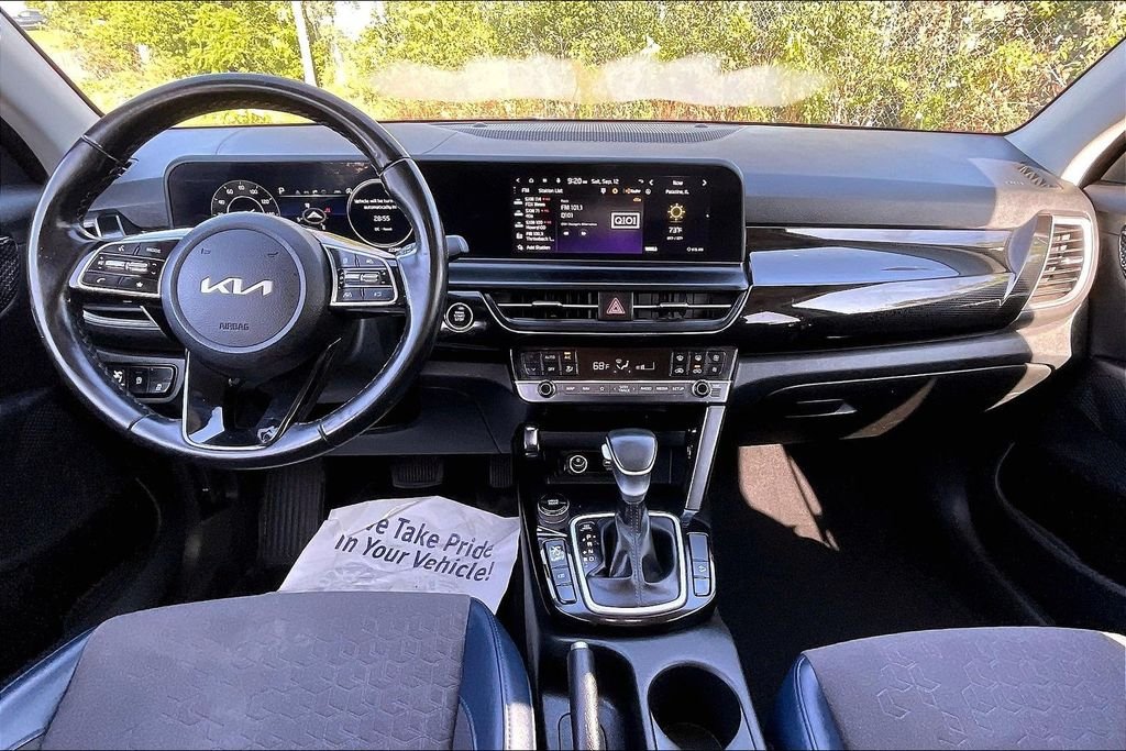 Used 2024 Black Kia S image 15
