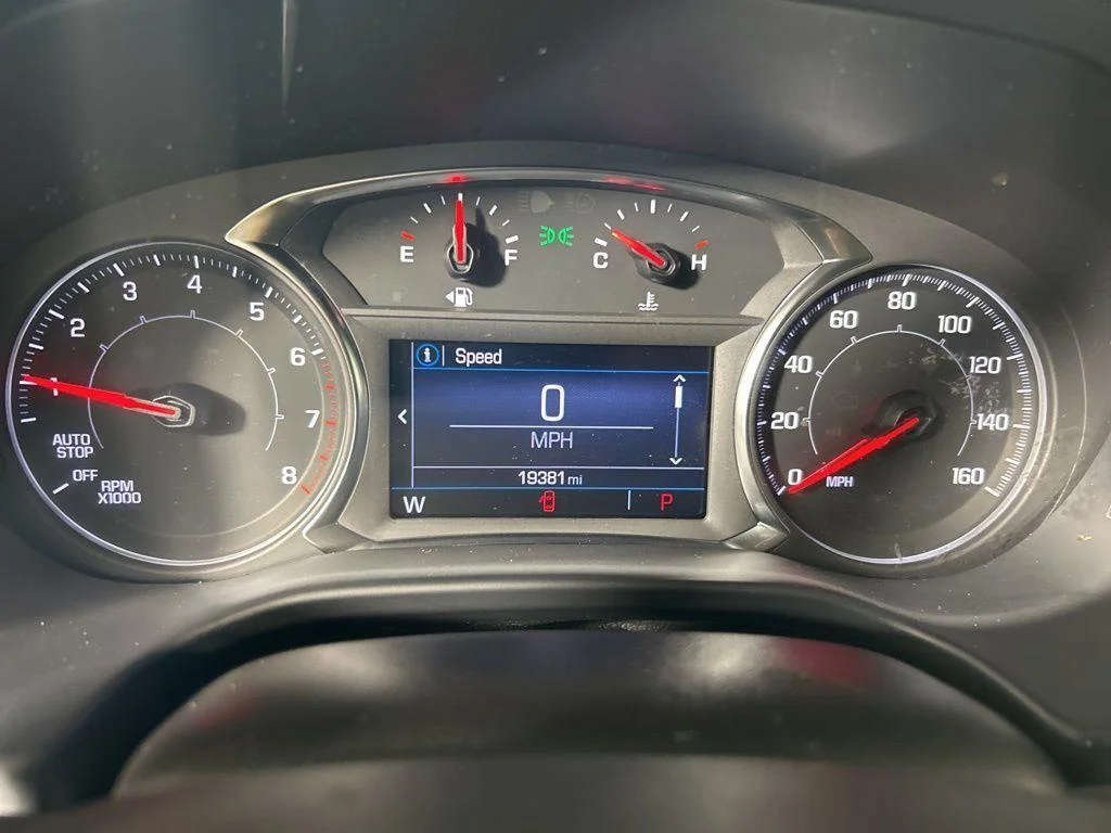 Used 2023 Ebony Twilight Metallic GMC SLE image 19