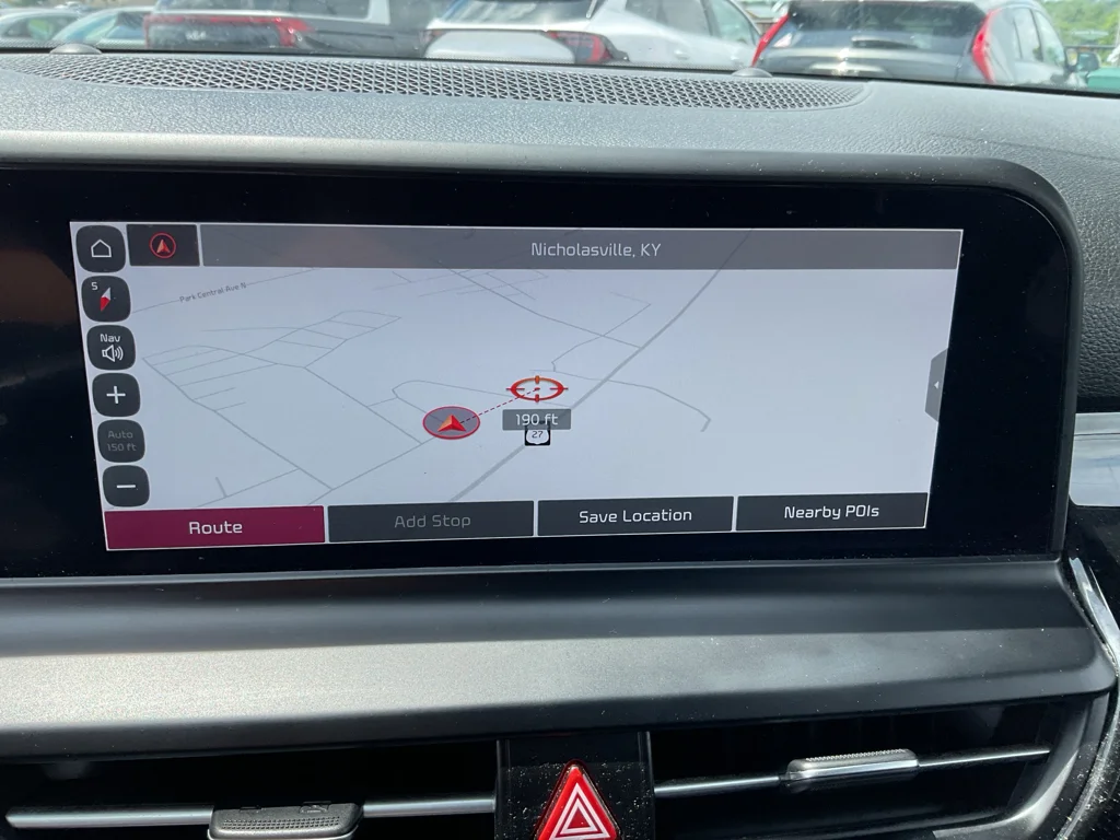 Used 2024 Clear White/Black Roof Kia S image 18