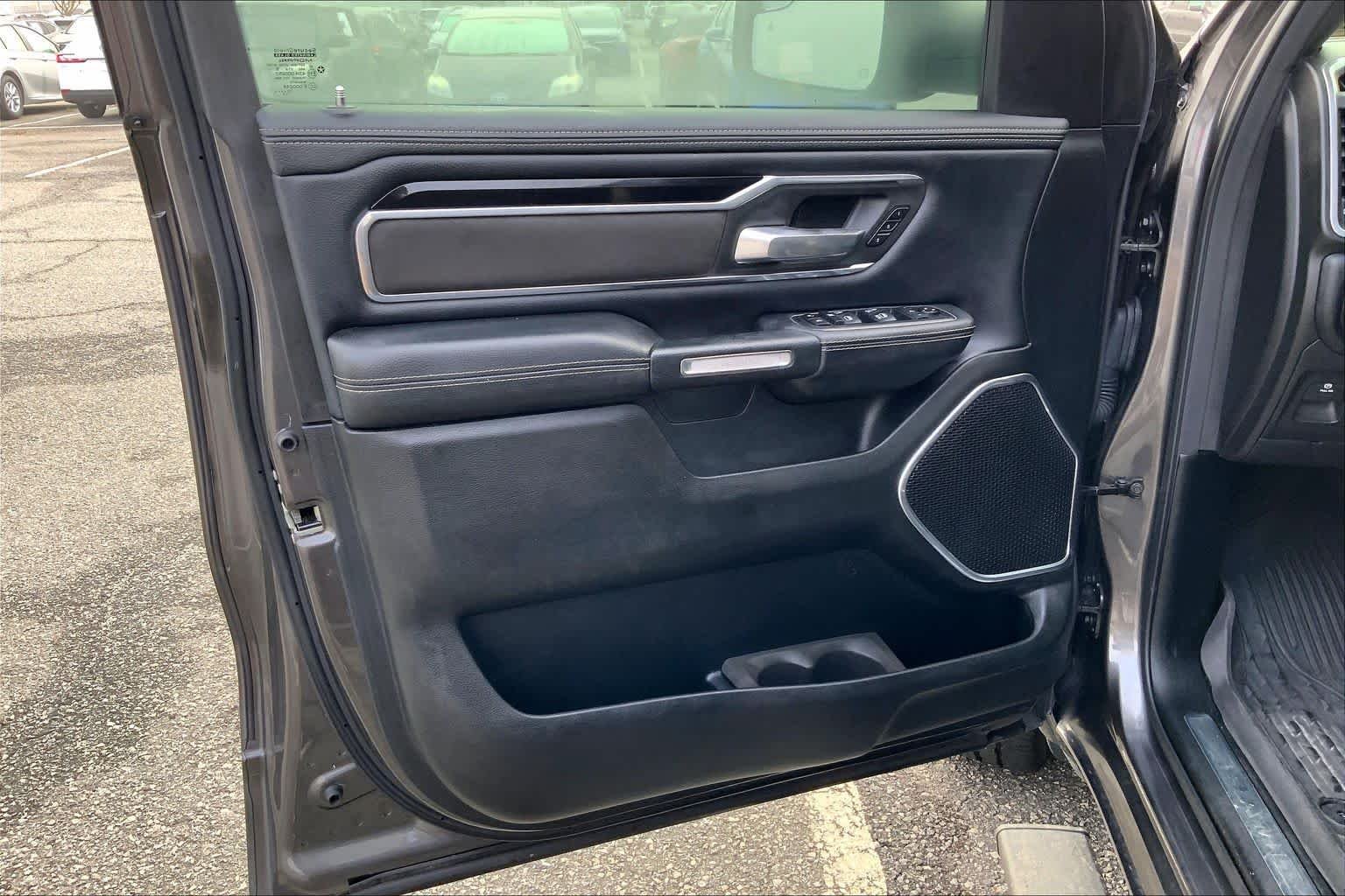 Used 2020 Granite Crystal Metallic Clearcoat Ram Laramie image 21