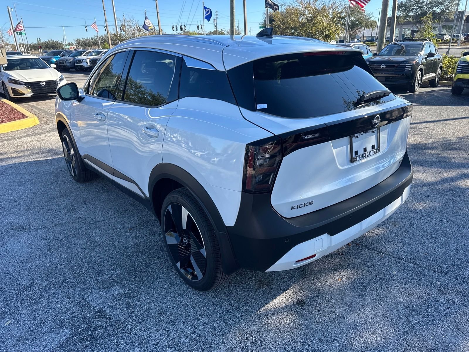 New 2026 Nissan Kicks SR 4D Sport Utility