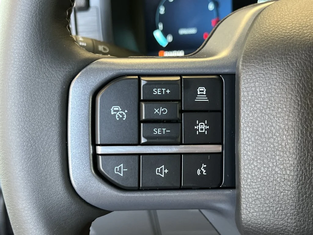 New 2026 Agate Black Metallic Ford XLT image 27
