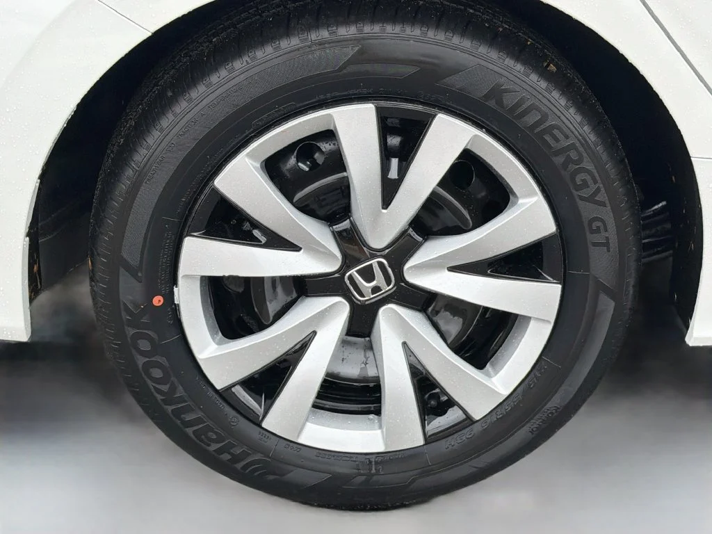 New 2026 Platinum White Pearl Honda LX image 11