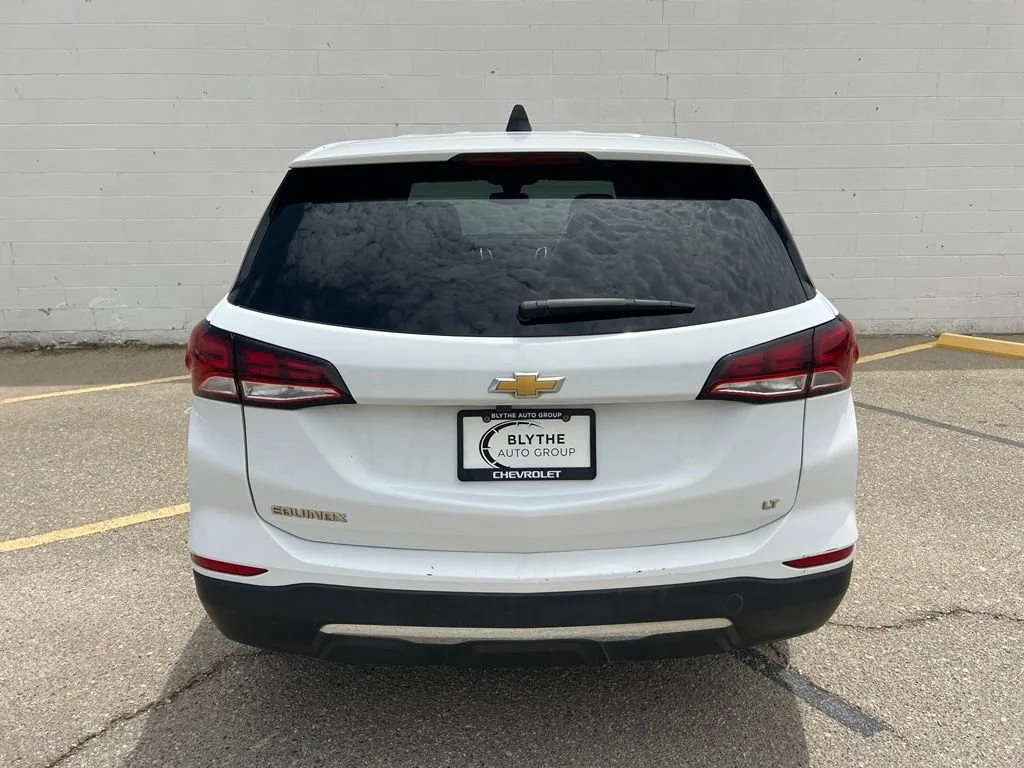 Used 2023 Summit White Chevrolet LT image 4