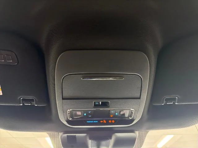 New 2026 Iconic Silver Metallic Ford Lariat® image 36