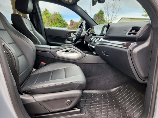Certified Used 2023  Mercedes-Benz GLS 450 image 12