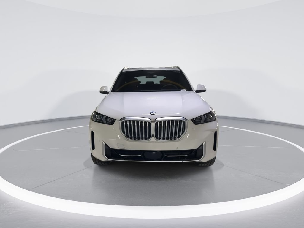 Used 2026 White BMW xDrive40i image 3
