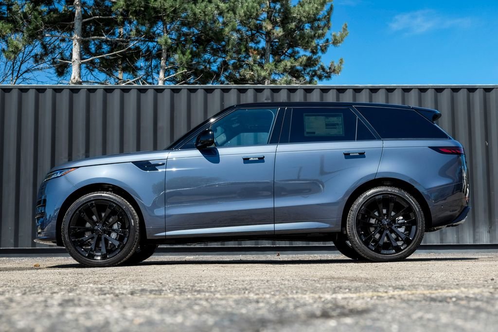 New 2026 Varesine Blue Land Rover Dynamic SE image 3