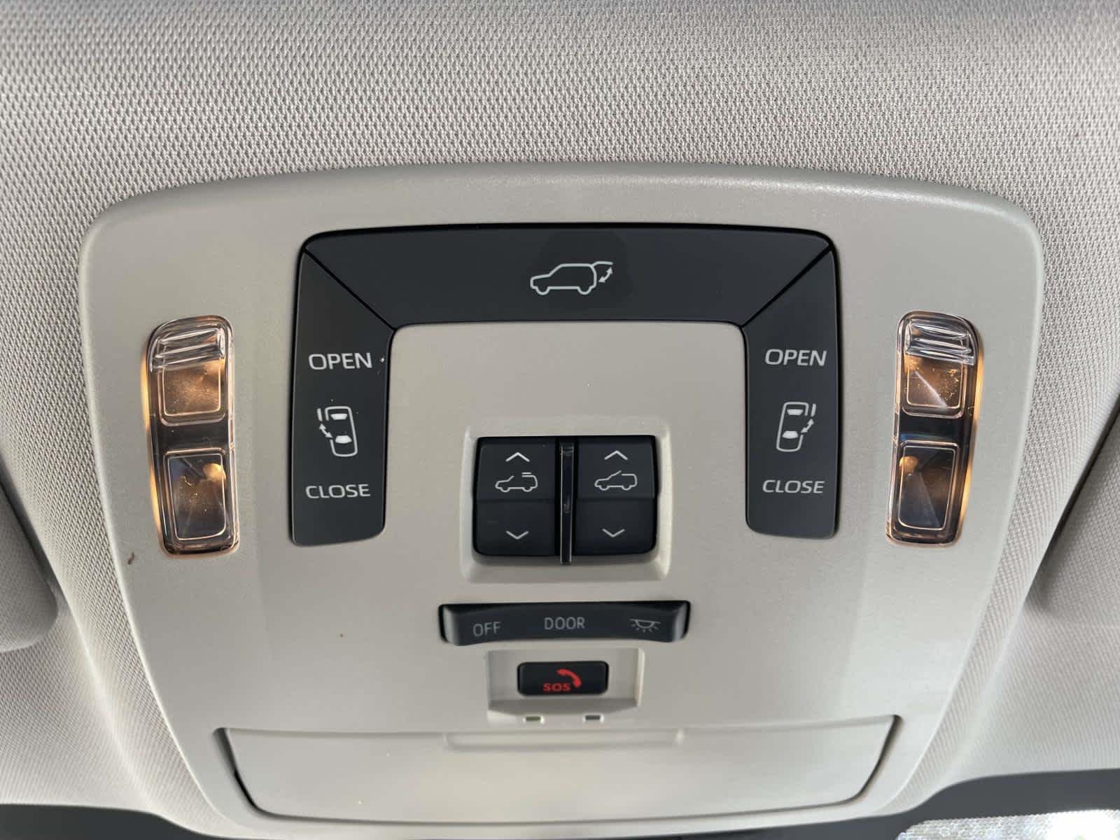 Used 2023 Wind Chill Pearl Toyota XLE image 35