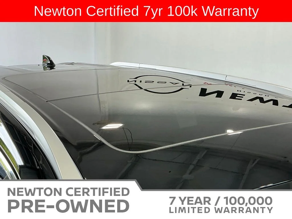 Certified Used 2023 Pearl White Tricoat/Super Black Nissan SL image 34