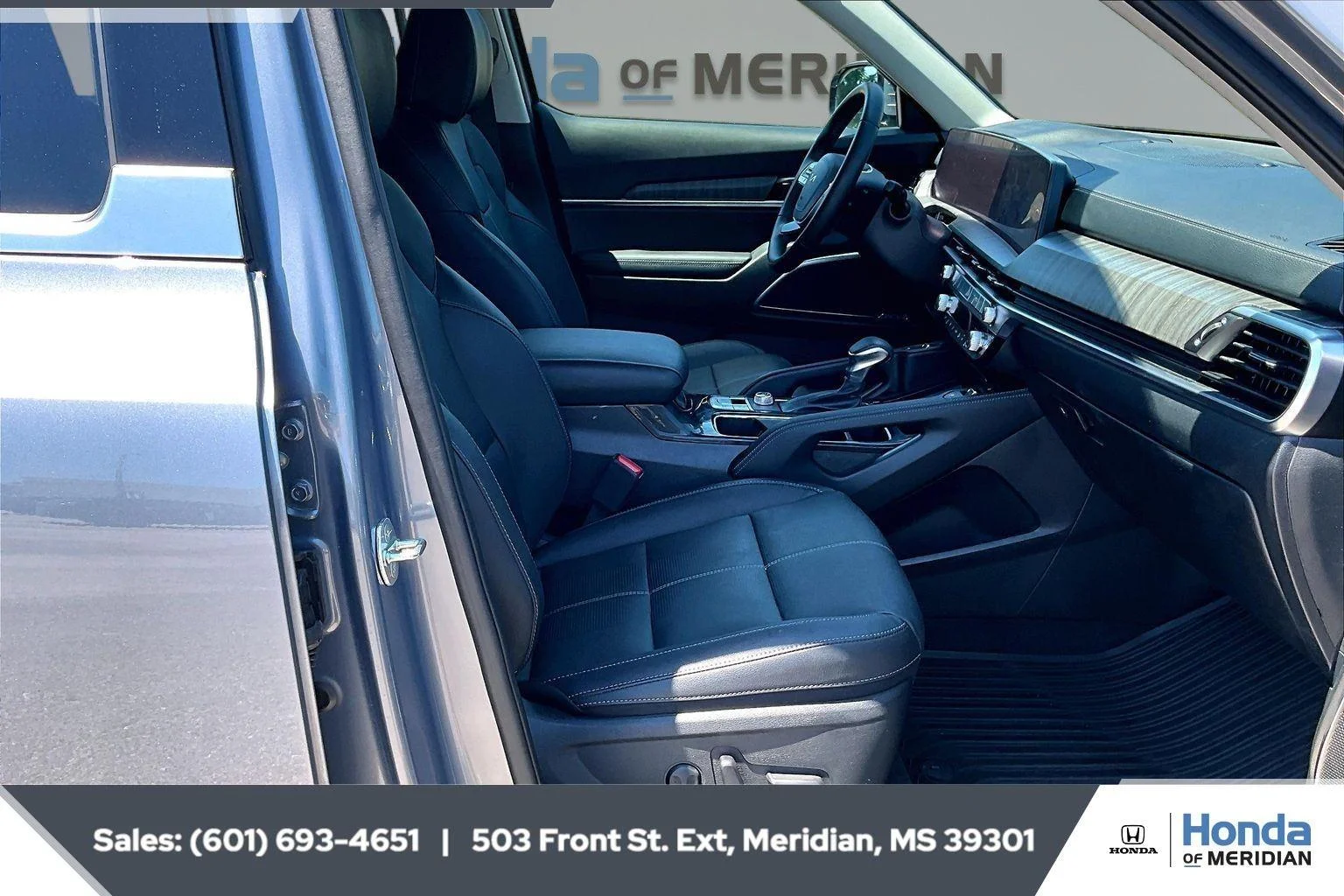 Used 2025 Everlasting Silver Kia SX image 6