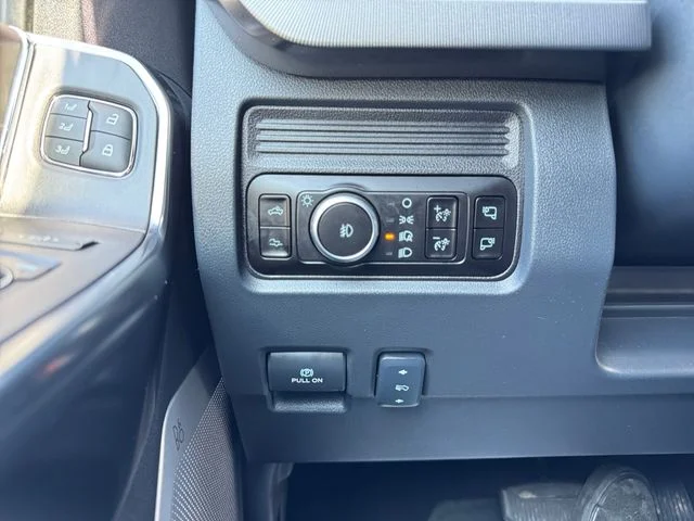 Used 2026 White Ford Platinum image 23
