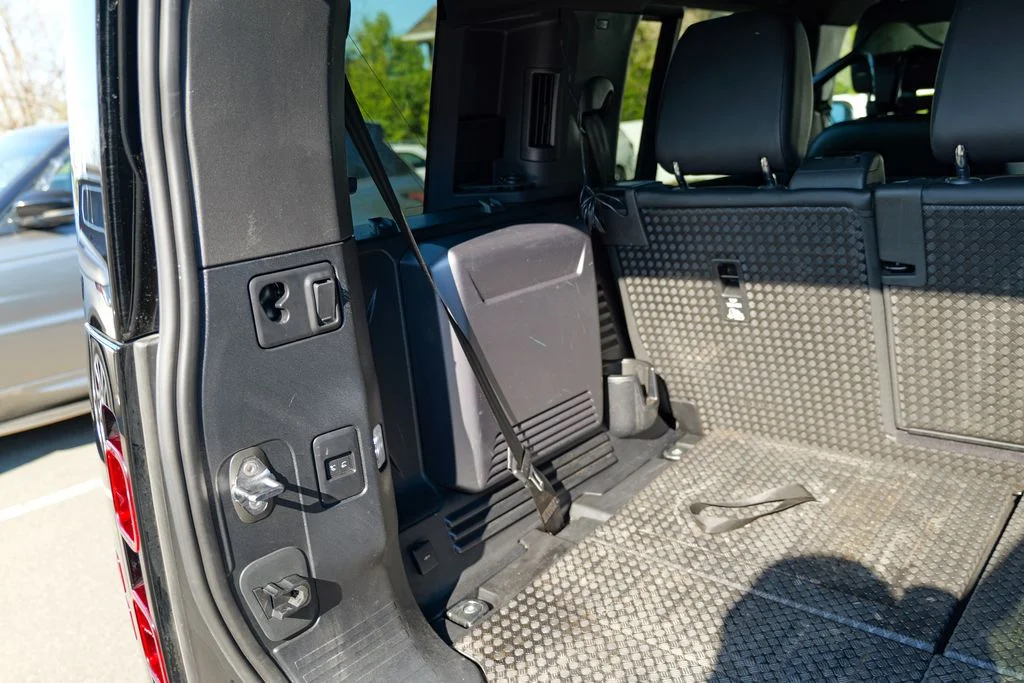 Used 2023 Santorini Black Metallic Land Rover X-Dynamic SE image 57