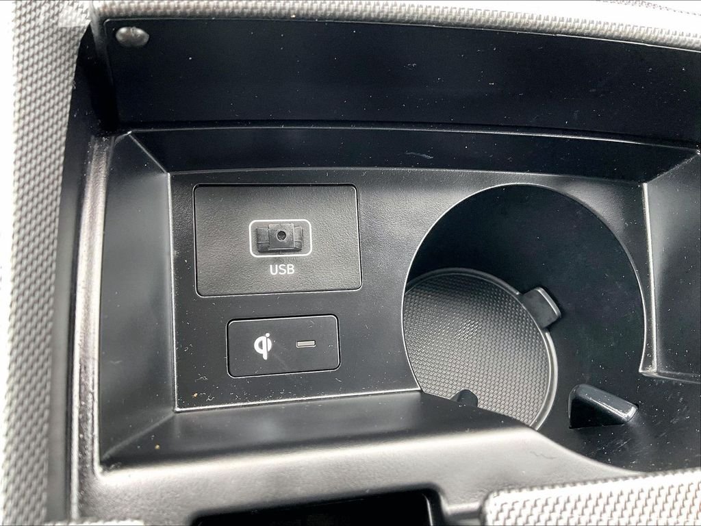 Used 2022 Red Hyundai SEL image 26