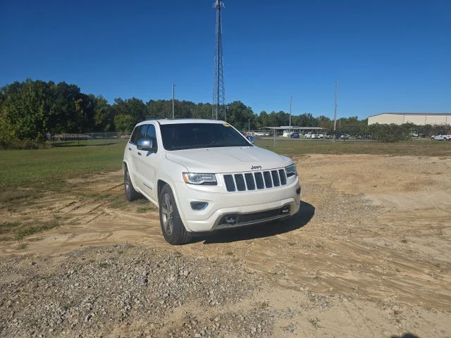 Used 2016 White Jeep Overland image 13