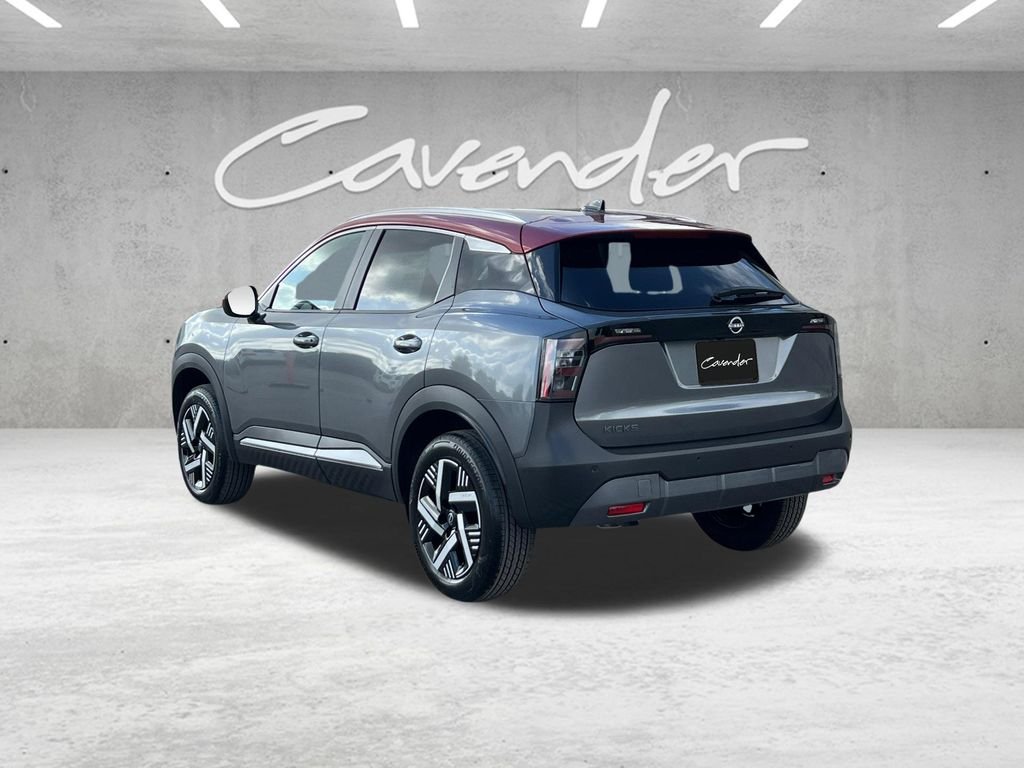 New 2026 Gun Metallic / Scarlet Ember Tintcoat Two-tone Nissan SV image 15