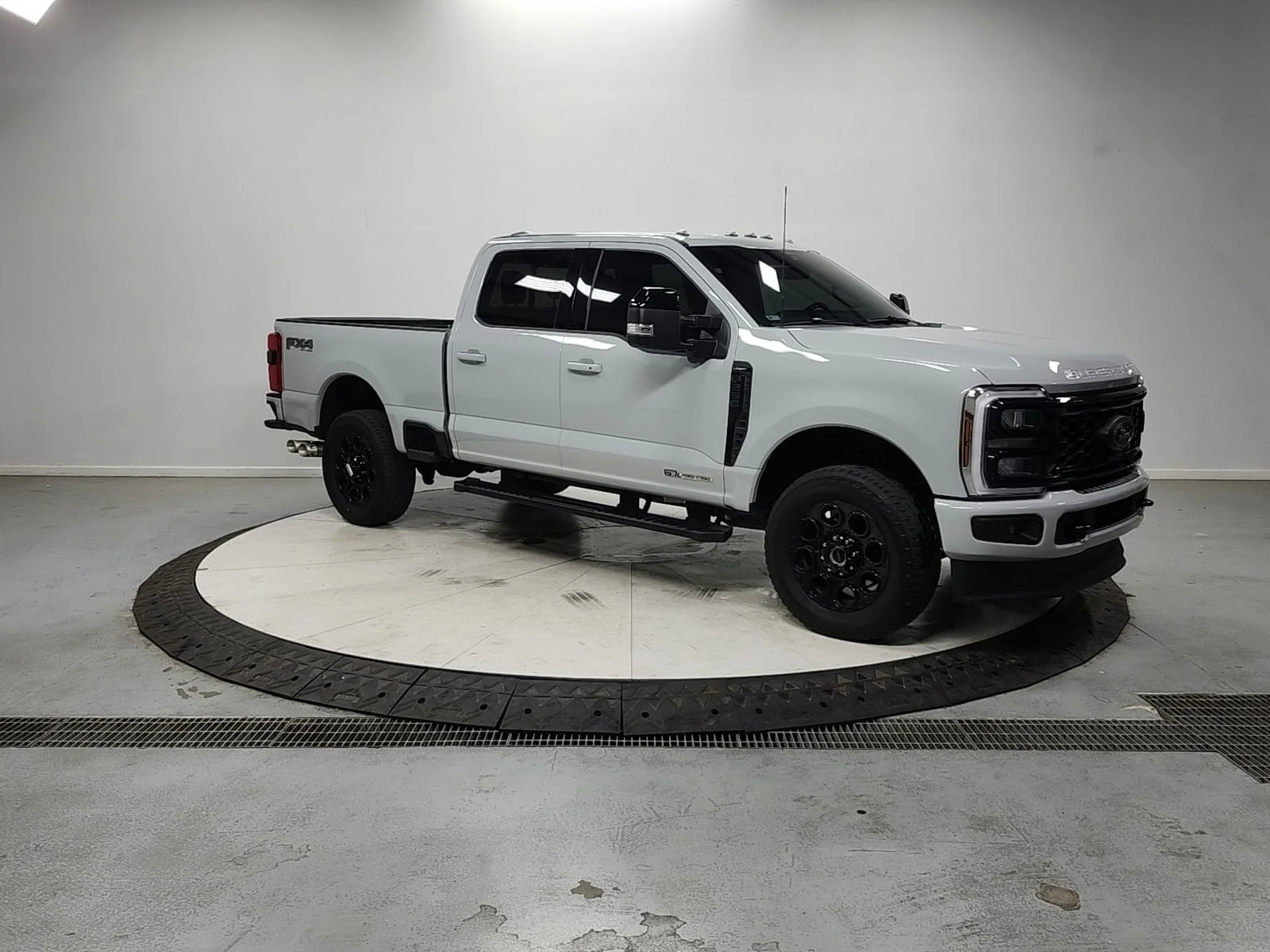 2025 Ford F-250 Lariat 4x4 Crew Cab 6-3/4' Box's photo
