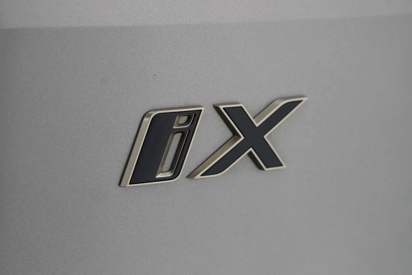 Certified Used 2024 Oxide Grey Metallic BMW M60 image 10