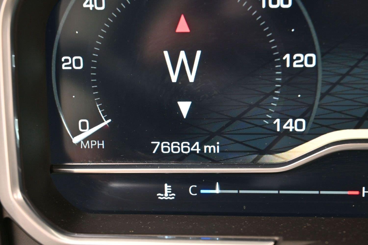 Used 2023 SUMMIT WHITE GMC AT4 image 19