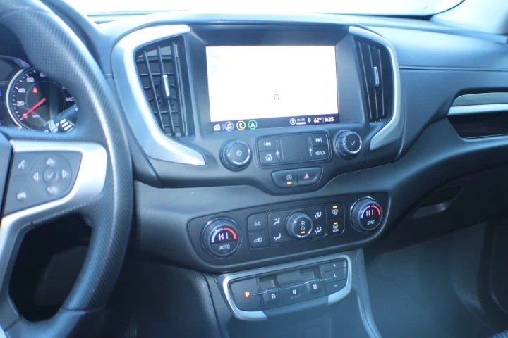 Used 2022 EBONY TWILIGHT METALLIC GMC SLE image 9