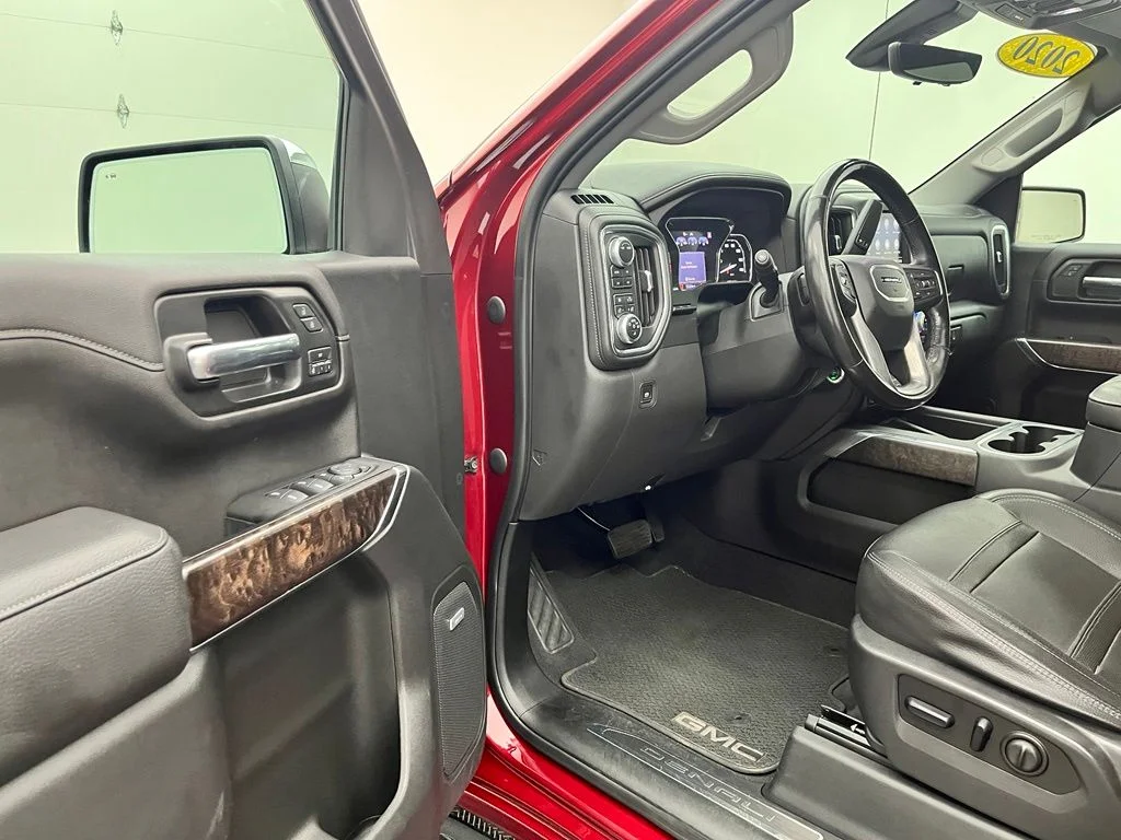Used 2020 Red GMC Denali image 17