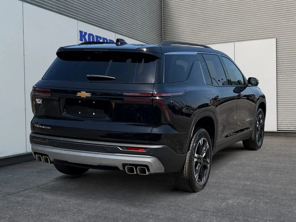 New 2027 Mosaic Black Metallic Chevrolet LT image 5