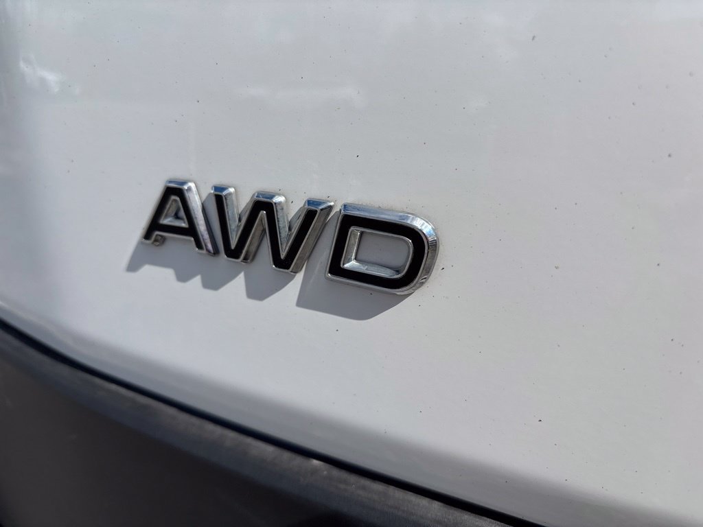 Used 2025 White Ford Base image 15