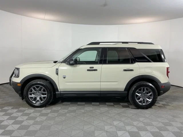 Used 2025 Beige Ford Big Bend image 8