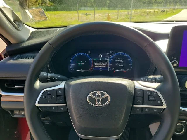 Used 2025 Red Toyota Limited image 30