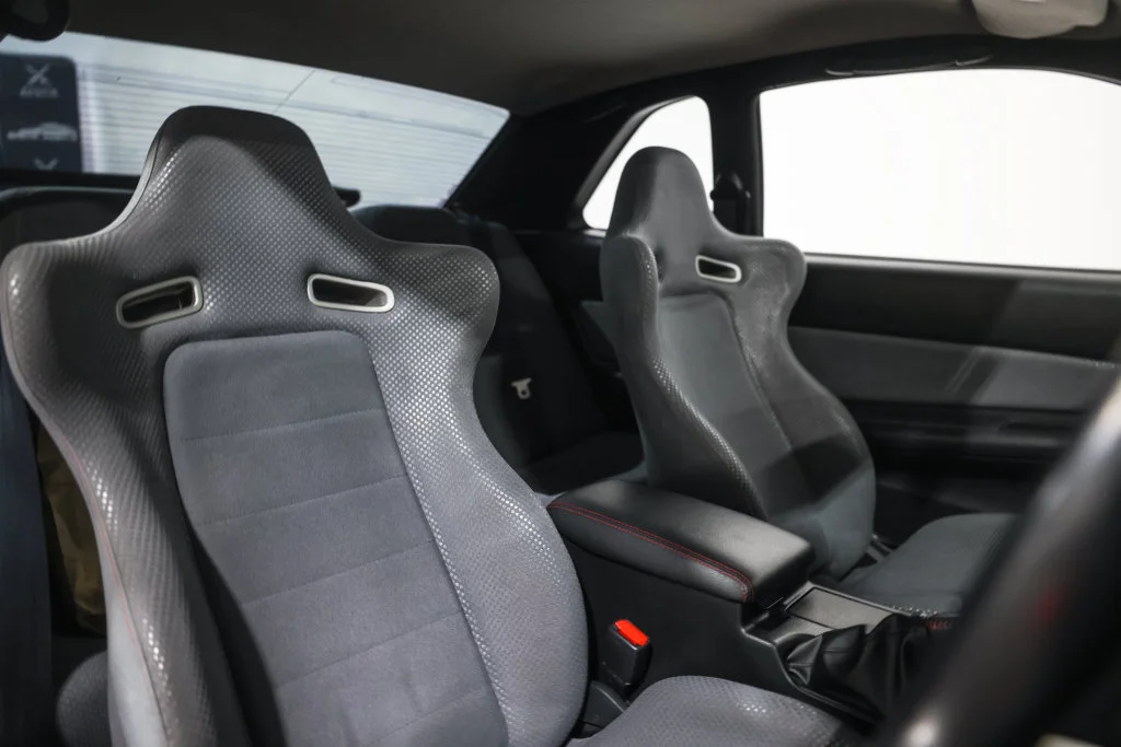 Used 2000 Black Nissan  image 29