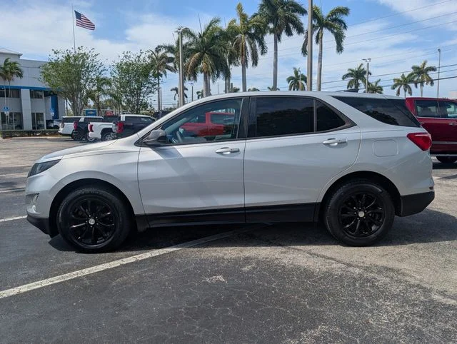 Used 2018 Silver Chevrolet LS image 4