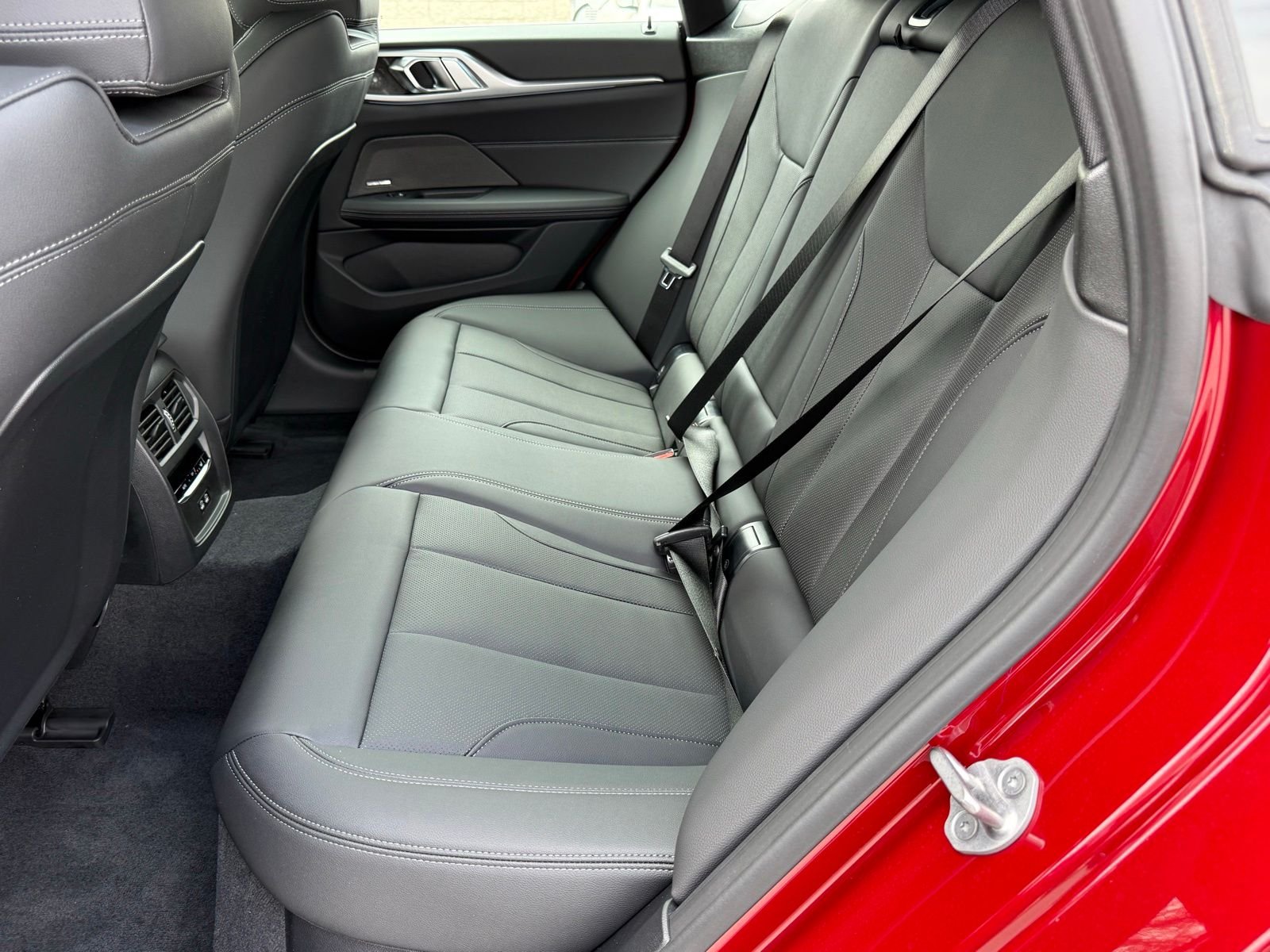 2026 BMW i4 40 - Photo 31