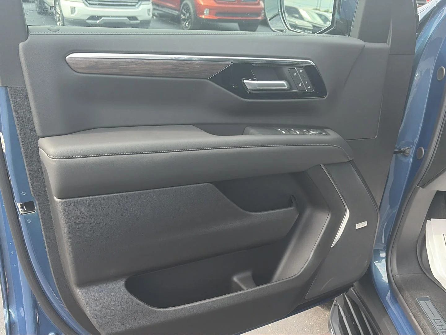 2026 Chevrolet Tahoe LT - Photo 9