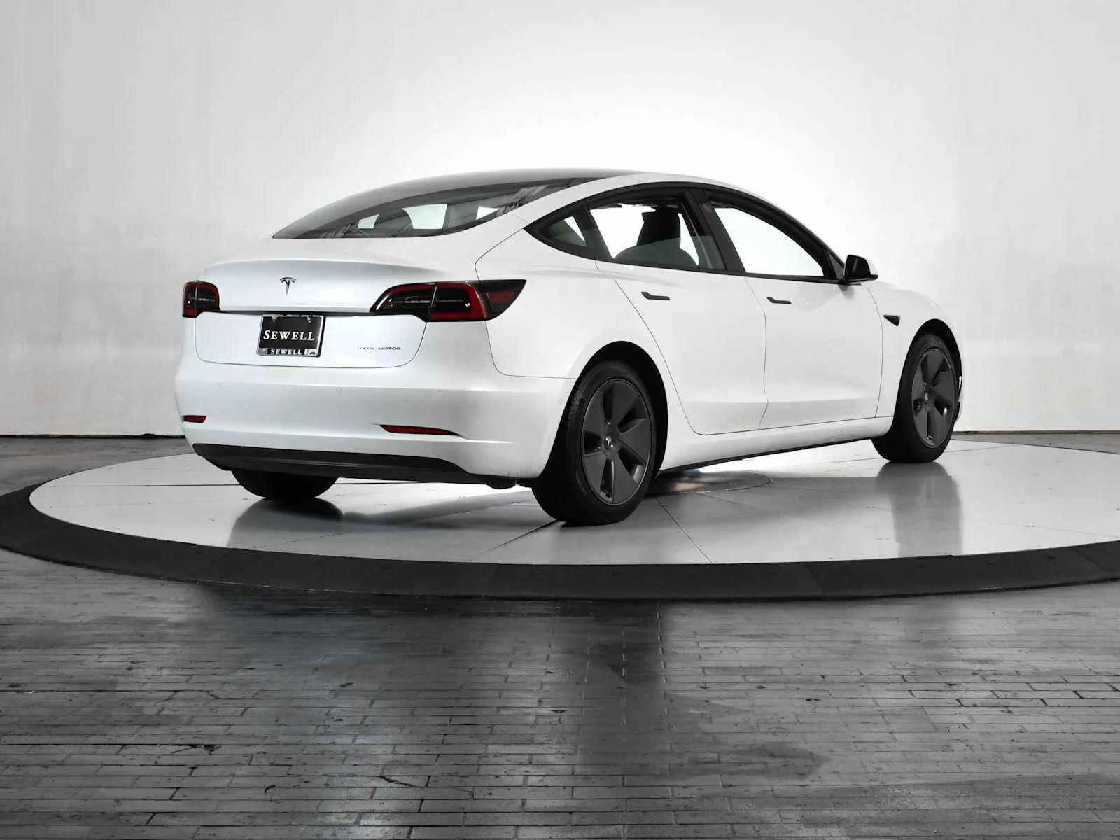 Used 2022 Pearl White Multi-Coat Tesla Long Range image 6