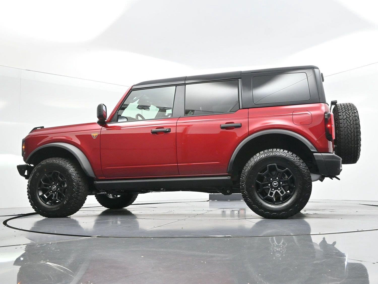 Used 2026 Ruby Red Metallic Tinted Clearcoat Ford Badlands image 47