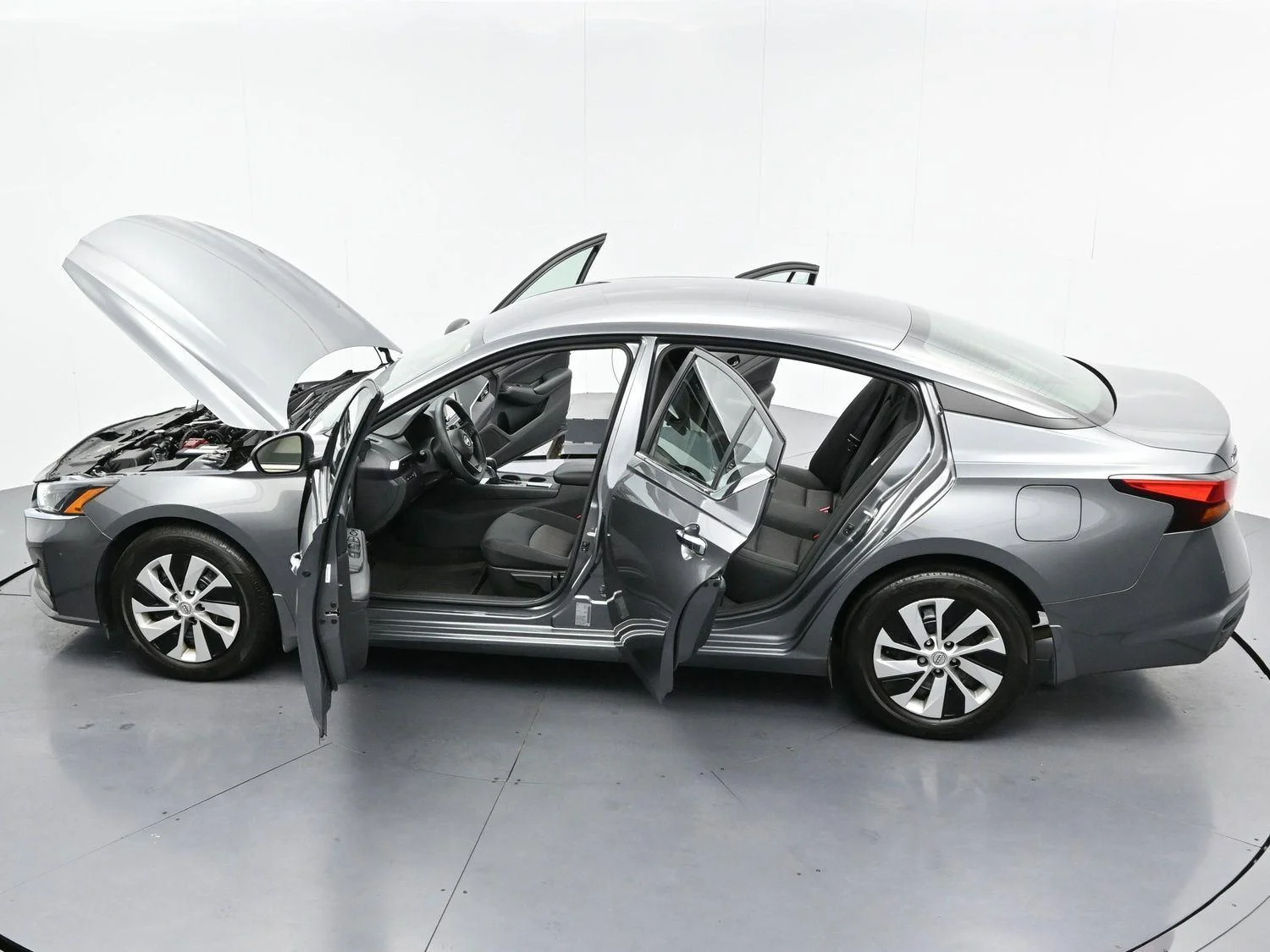 Used 2024 Gun Metallic Nissan 2.5 S image 36