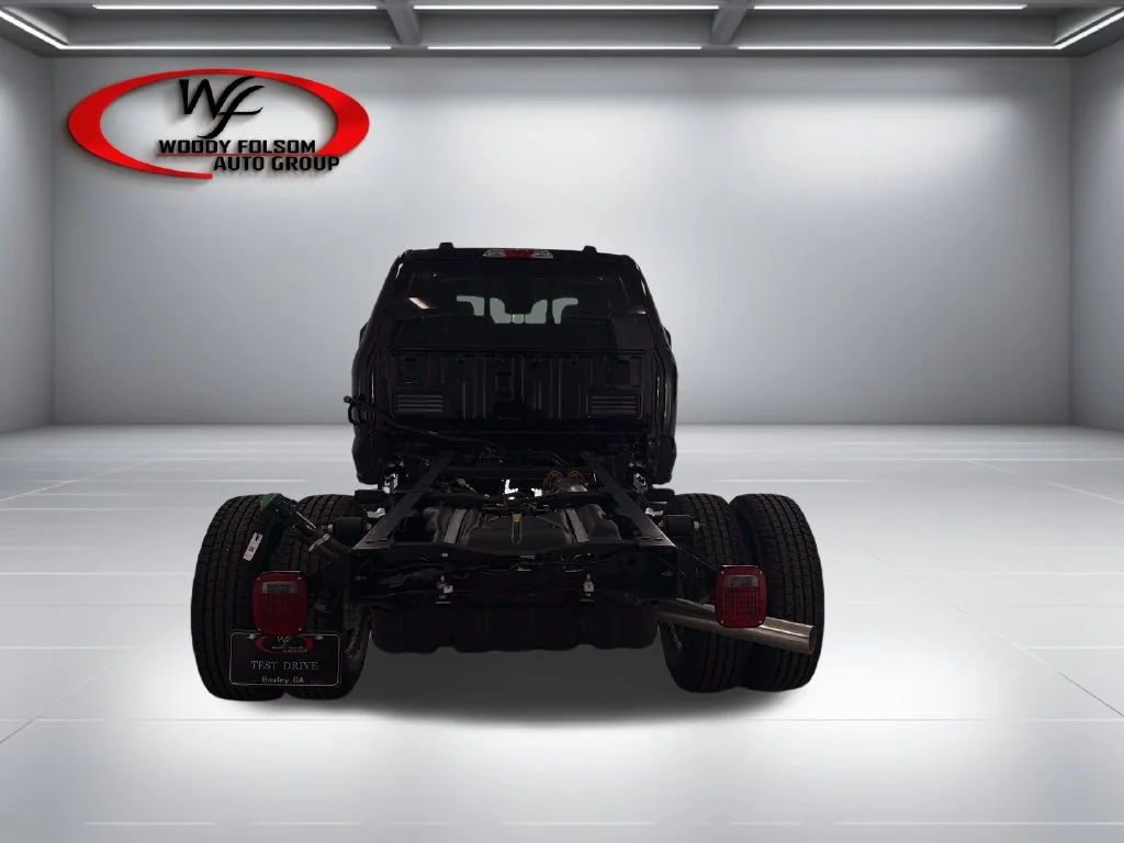 New 2027 Agate Black Metallic Ford F-350® XL image 6